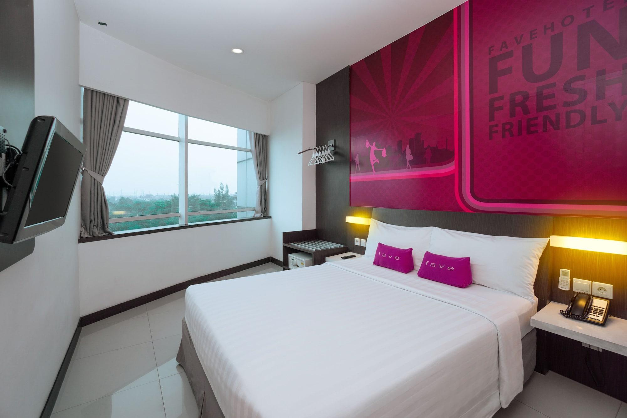 เฟฟโฮเต็ล ปลูอิตจังค์ชั่น Hotel จาการ์ตา ภายนอก รูปภาพ