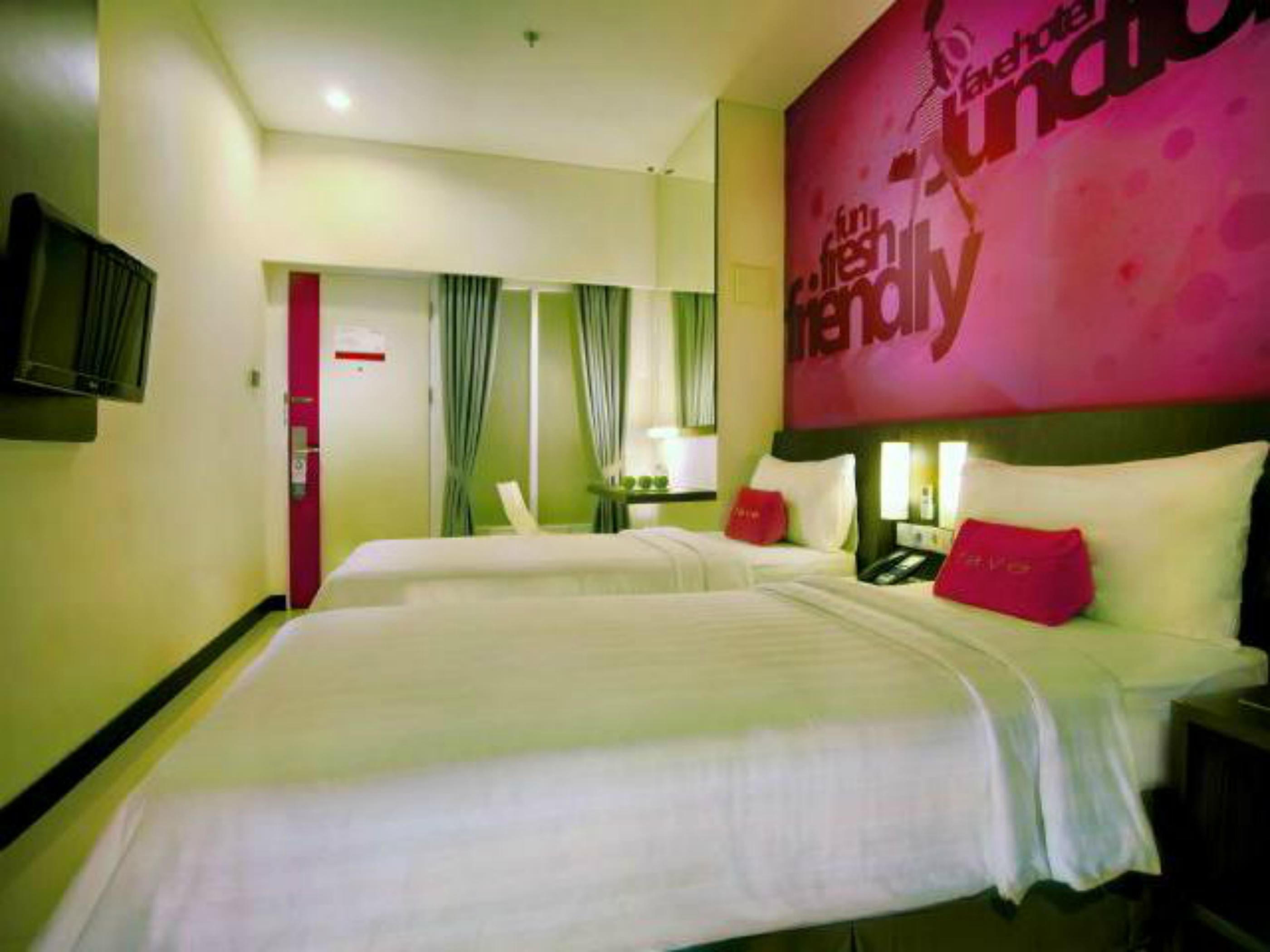 เฟฟโฮเต็ล ปลูอิตจังค์ชั่น Hotel จาการ์ตา ภายนอก รูปภาพ