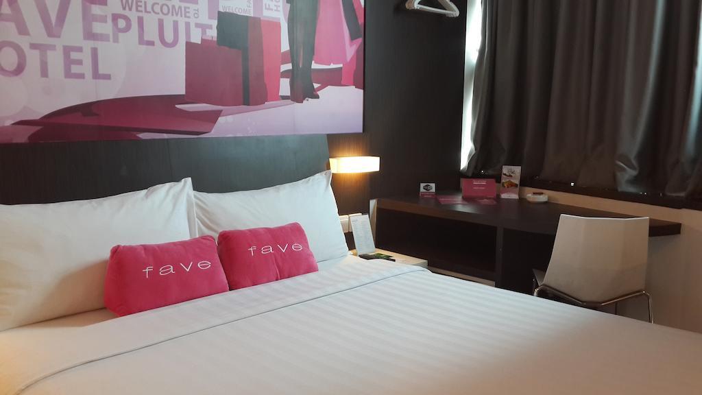 เฟฟโฮเต็ล ปลูอิตจังค์ชั่น Hotel จาการ์ตา ภายนอก รูปภาพ